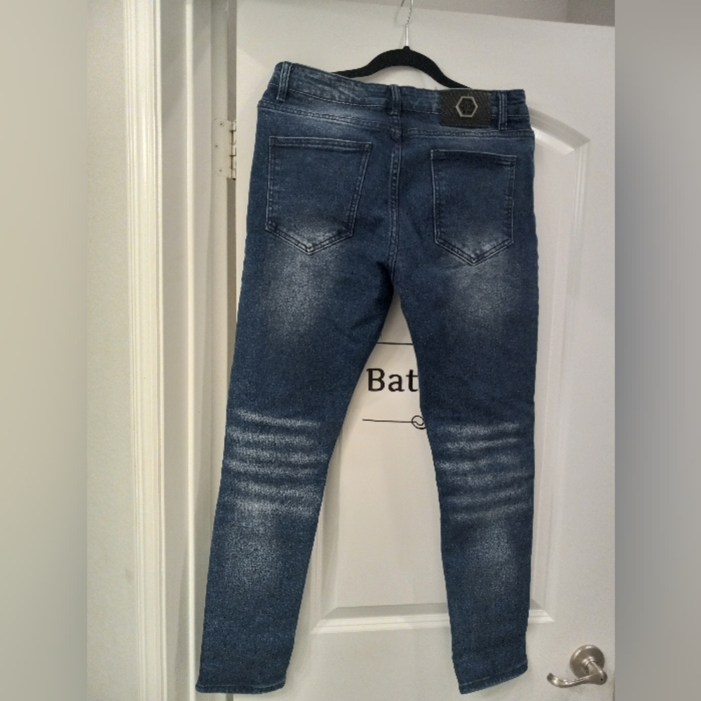 Jeans - Picture 2 of 2